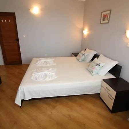 Amadeus 5 - Menada Apartment *